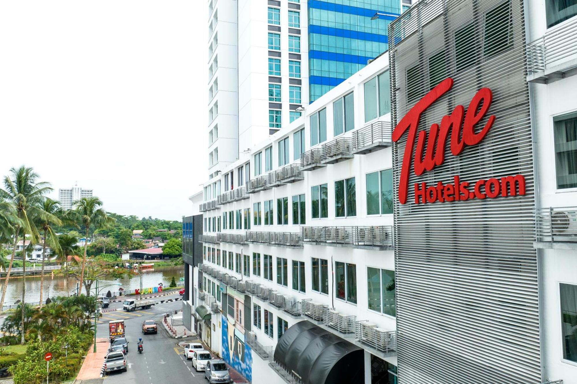 Tune Hotel - Waterfront Kuching Exterior photo