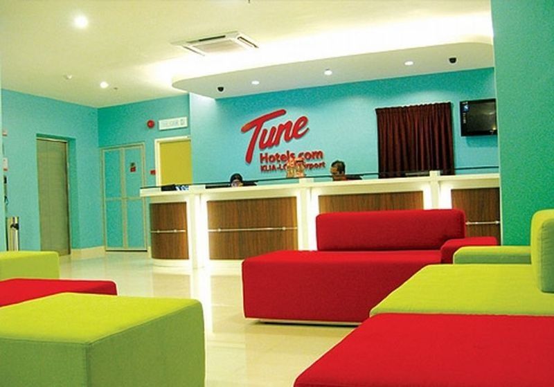 Tune Hotel - Waterfront Kuching Exterior photo